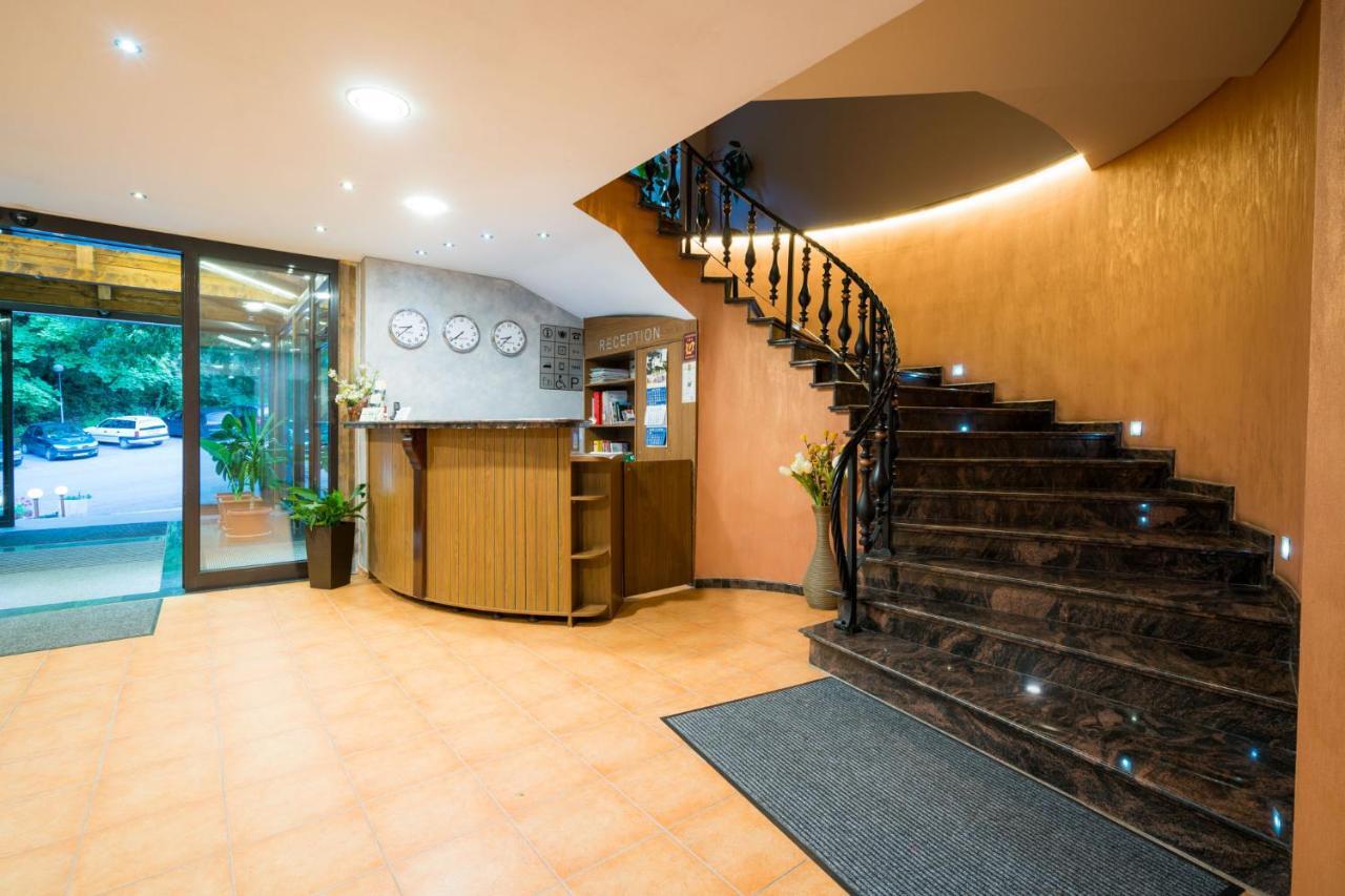 Park Hotel Kyoshkove Šumen Exteriér fotografie