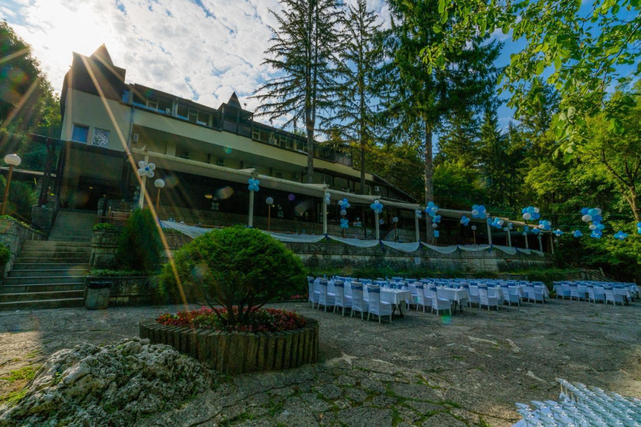 Park Hotel Kyoshkove Šumen Exteriér fotografie